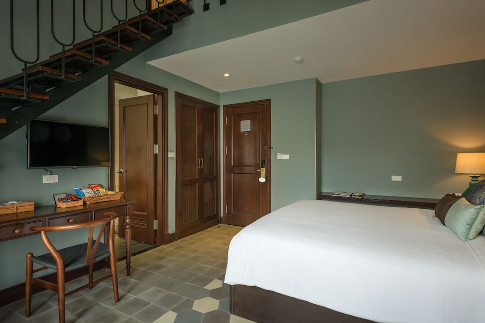 Aira Boutique Hoi An 12/67