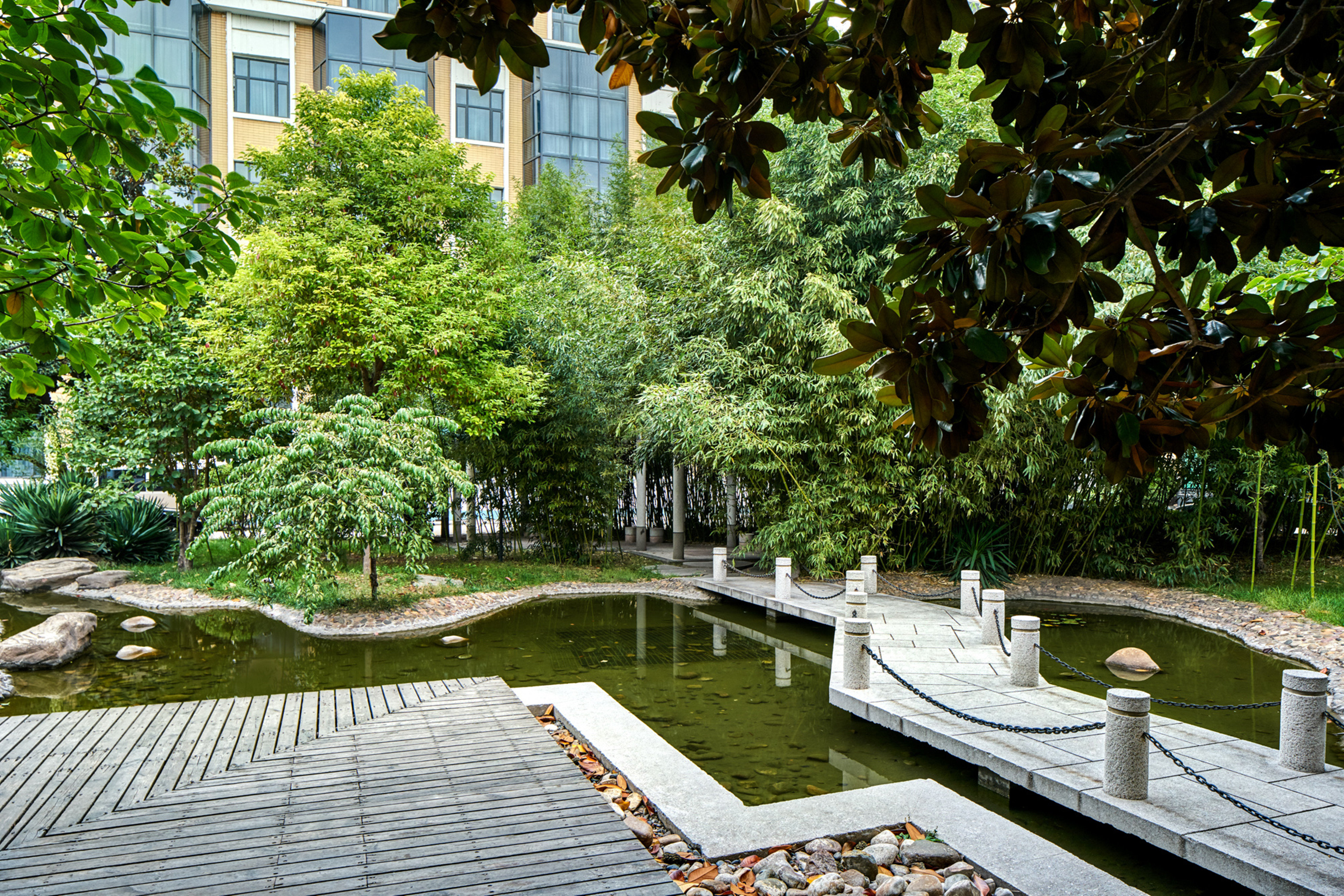 Holiday Inn Express Zhengzhou 24/25
