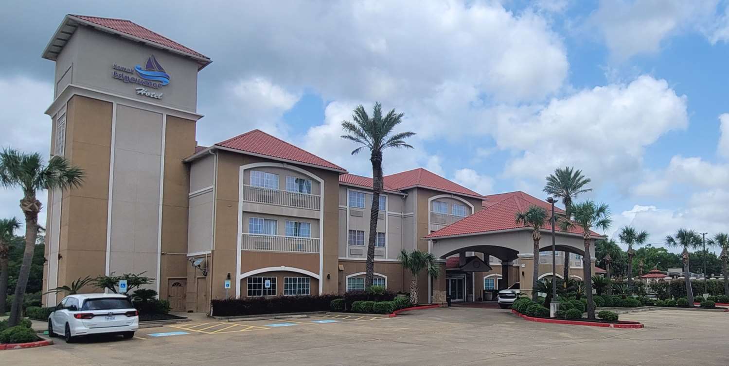 Kemah Edgewater Hotel, SureStay Collection by Best Western 20/21