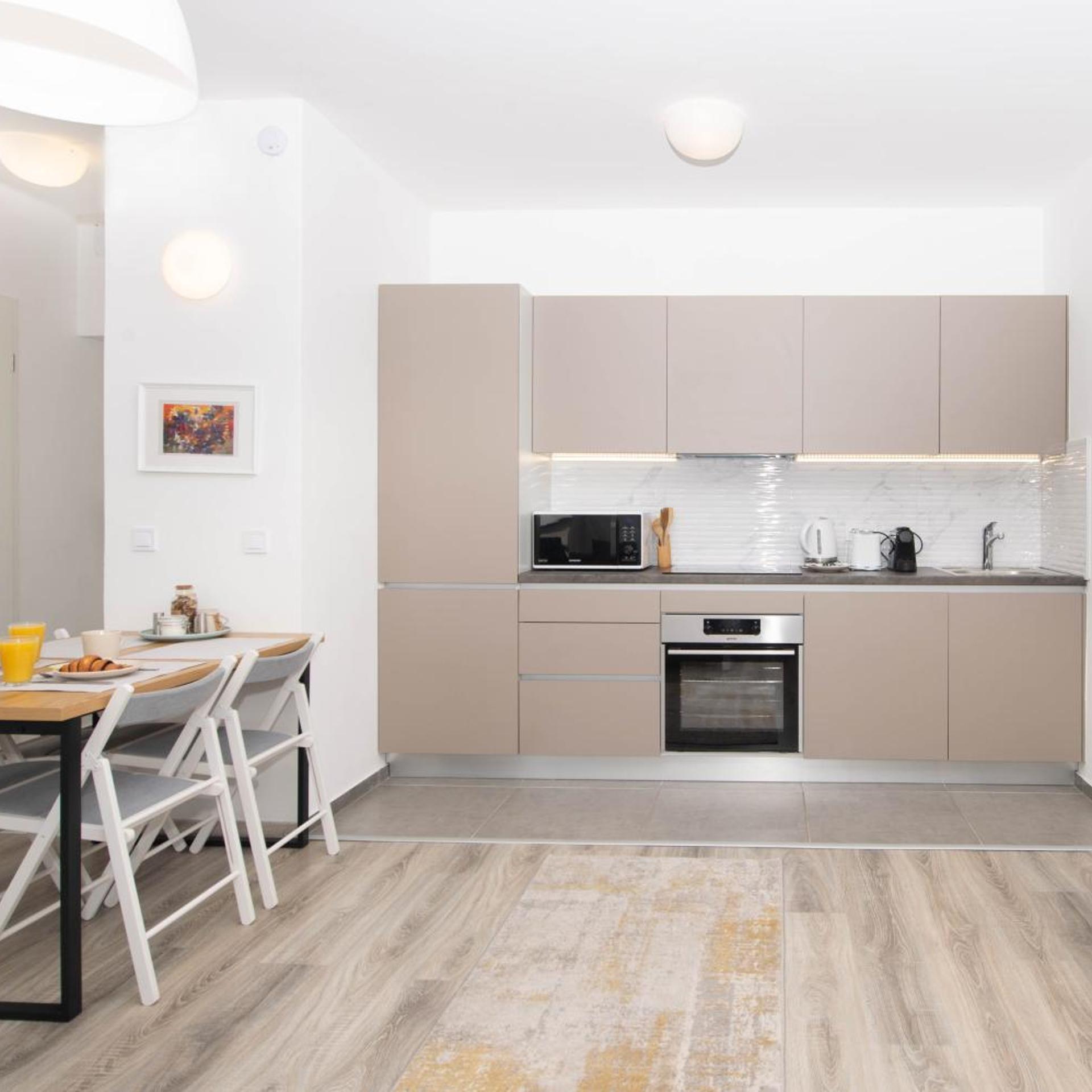 Elisabeth Downtown Apartments by FirstHost 8/50