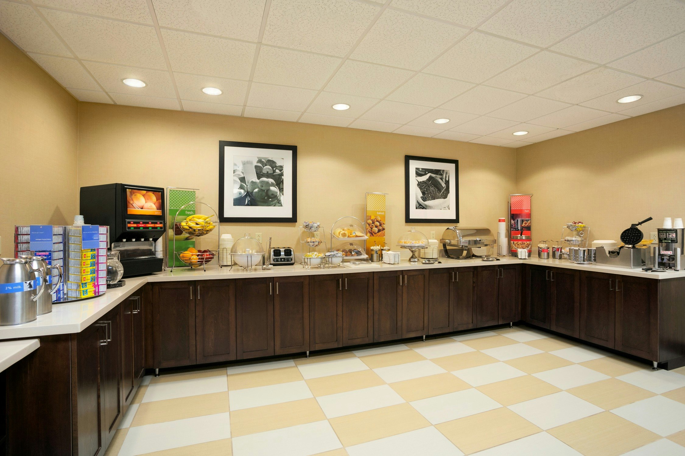 HAMPTON INN BEDFORD 10/52