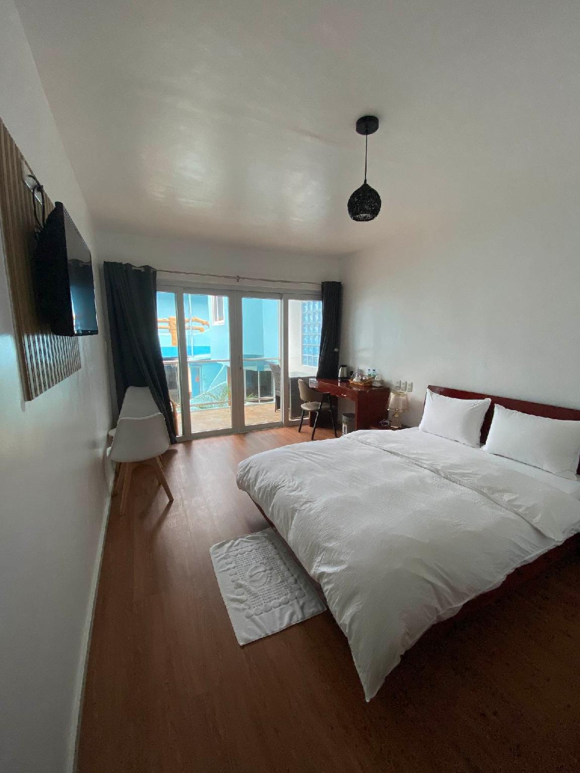 Deluxe, Sea Side