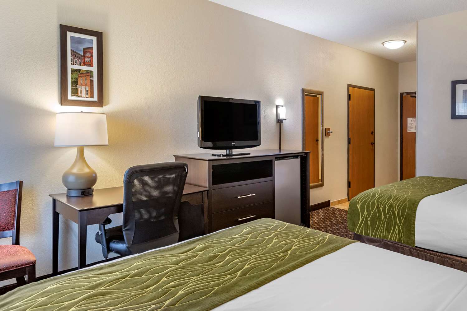 غرفة بسريرين كوين لذوي الإعاقة، Comfort Inn Wings Stadium 2/3