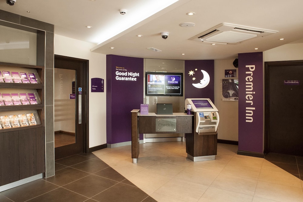 Lobby at Premier Inn Dudley Town Centre, DUDLEY