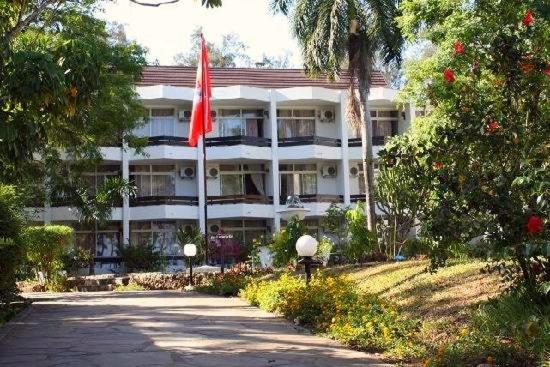 Kenya Bay Beach Hotel 1/46
