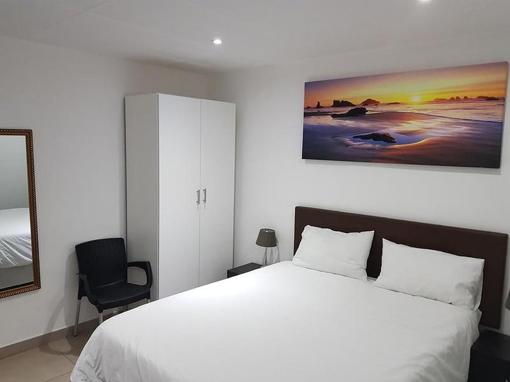 ANNEX LODGE & SPA 17/50