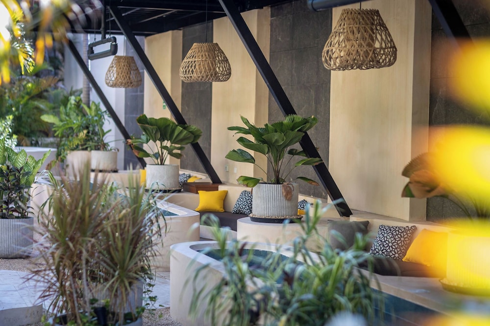 Porto Playa Condo Hotel And Beachclub 4/50
