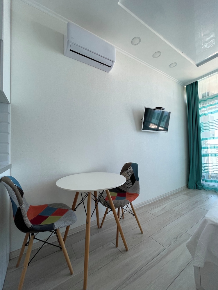 Batumi Real Lux 20/50