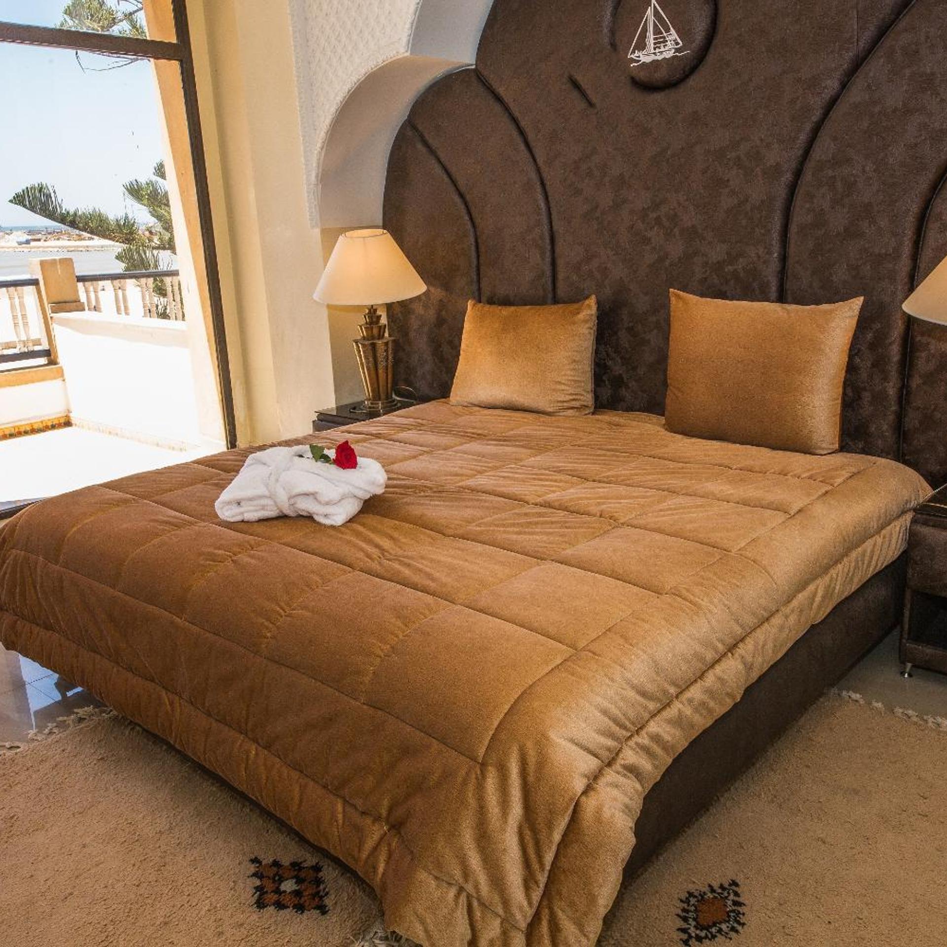 PRESIDENTIAL, SUITE