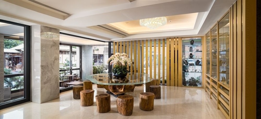 Gamalan FL Spring Hotel 31/42