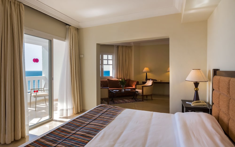 Medina Solaria and Thalasso 6/50