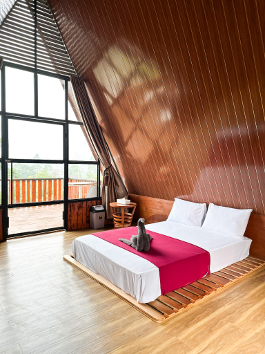 Nuansa Senja Cafe & Cabin 2/11