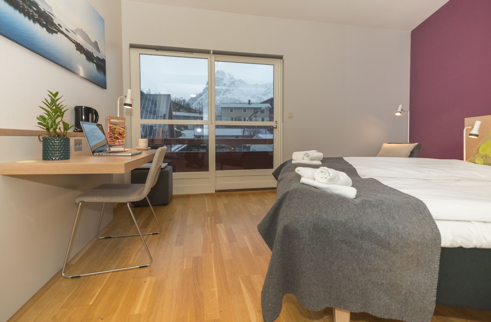 Nordis Hotel Lofoten 34/70