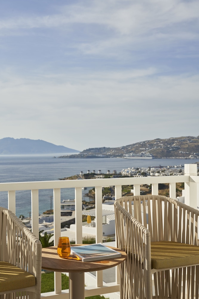 Myconian Korali Relais and Chateaux 73/78