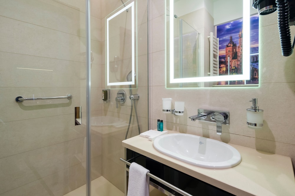 Sky Hotel Krakow 42/50