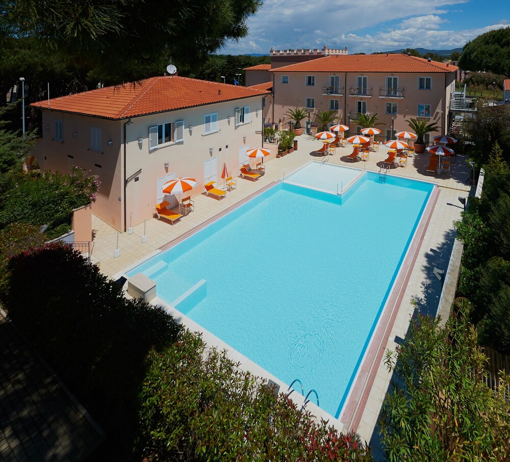 Varo Village Hotel 3/39