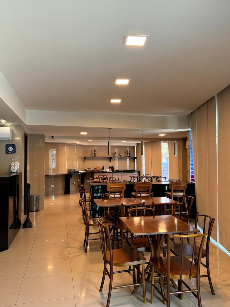 Hotel Enseada Aeroporto 25/33