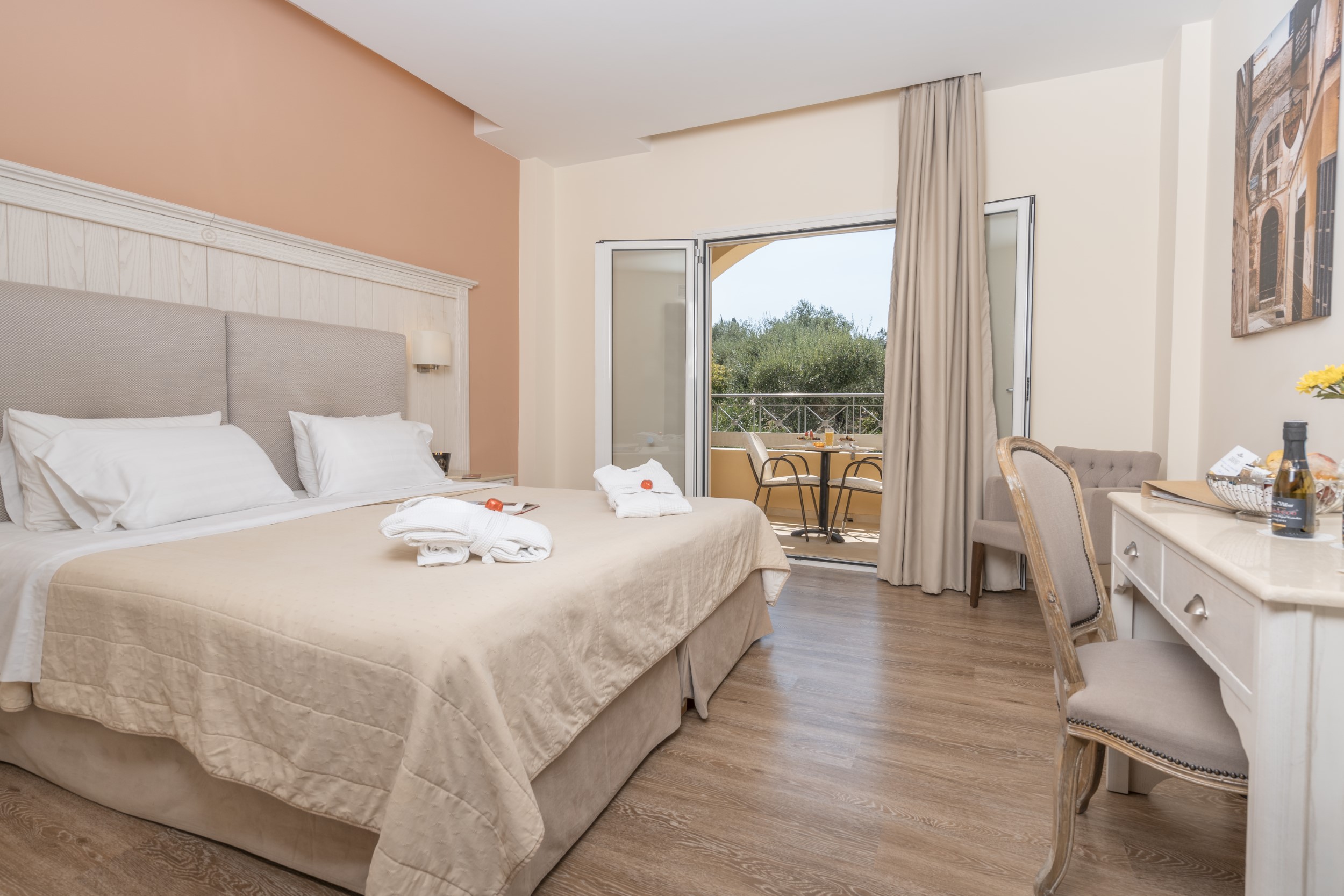 Room, Double or Twin Bed, Garden View
