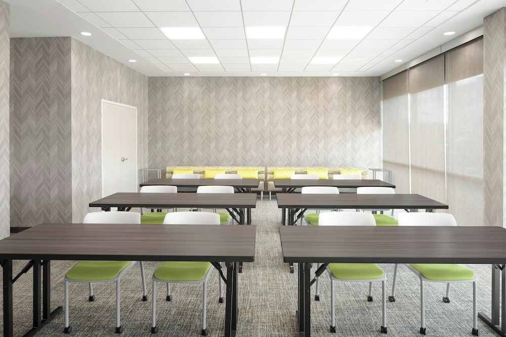 Springhill Suites By Marriott Roanoke North 21/26