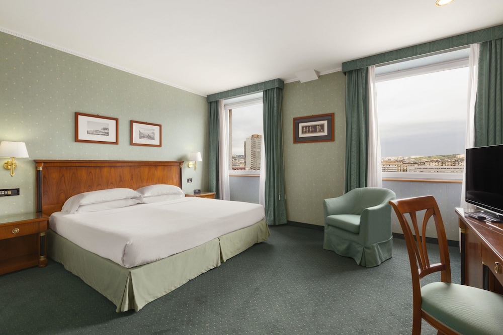 SUPERIOR, DOUBLE BED