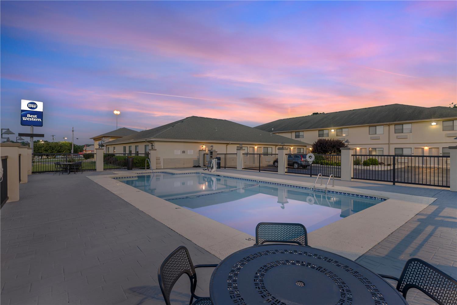 Best Western Timberridge Inn 29/29