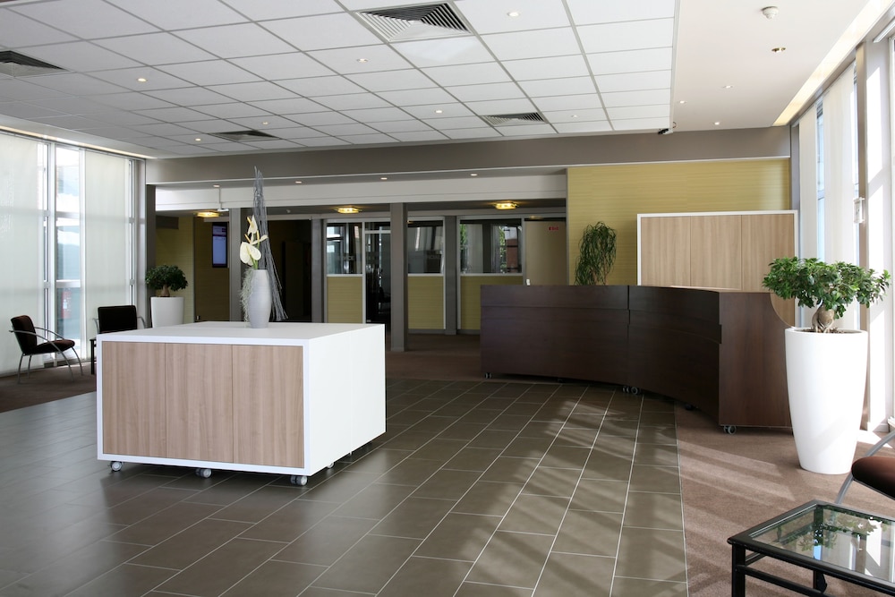 Mercure Lille Aeroport 2/49