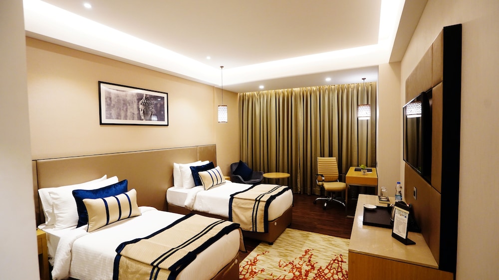 Club, King Bed