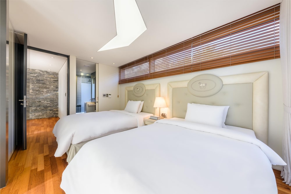 2 BEDROOMS, DUPLEX, PACIFIC, VILLA, SEA VIEW