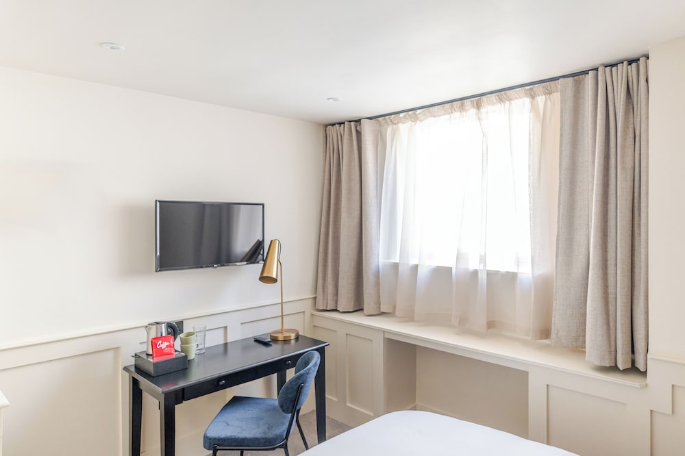 Brooks Hotel Edinburgh 45/62