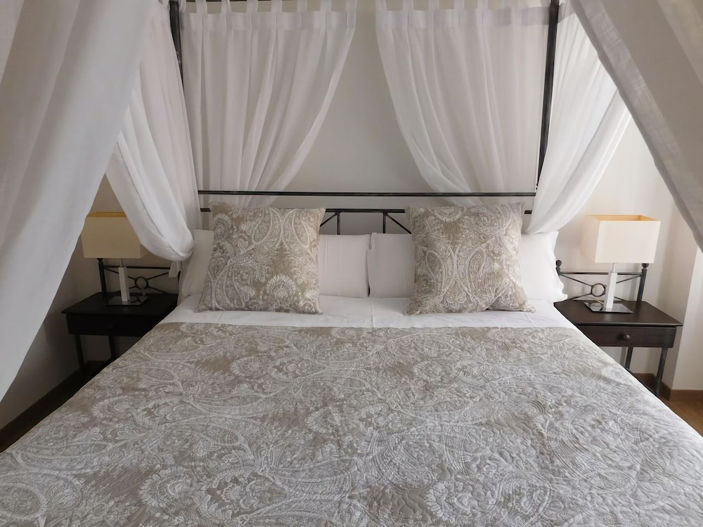 Hotel Canitas Spa 11/66