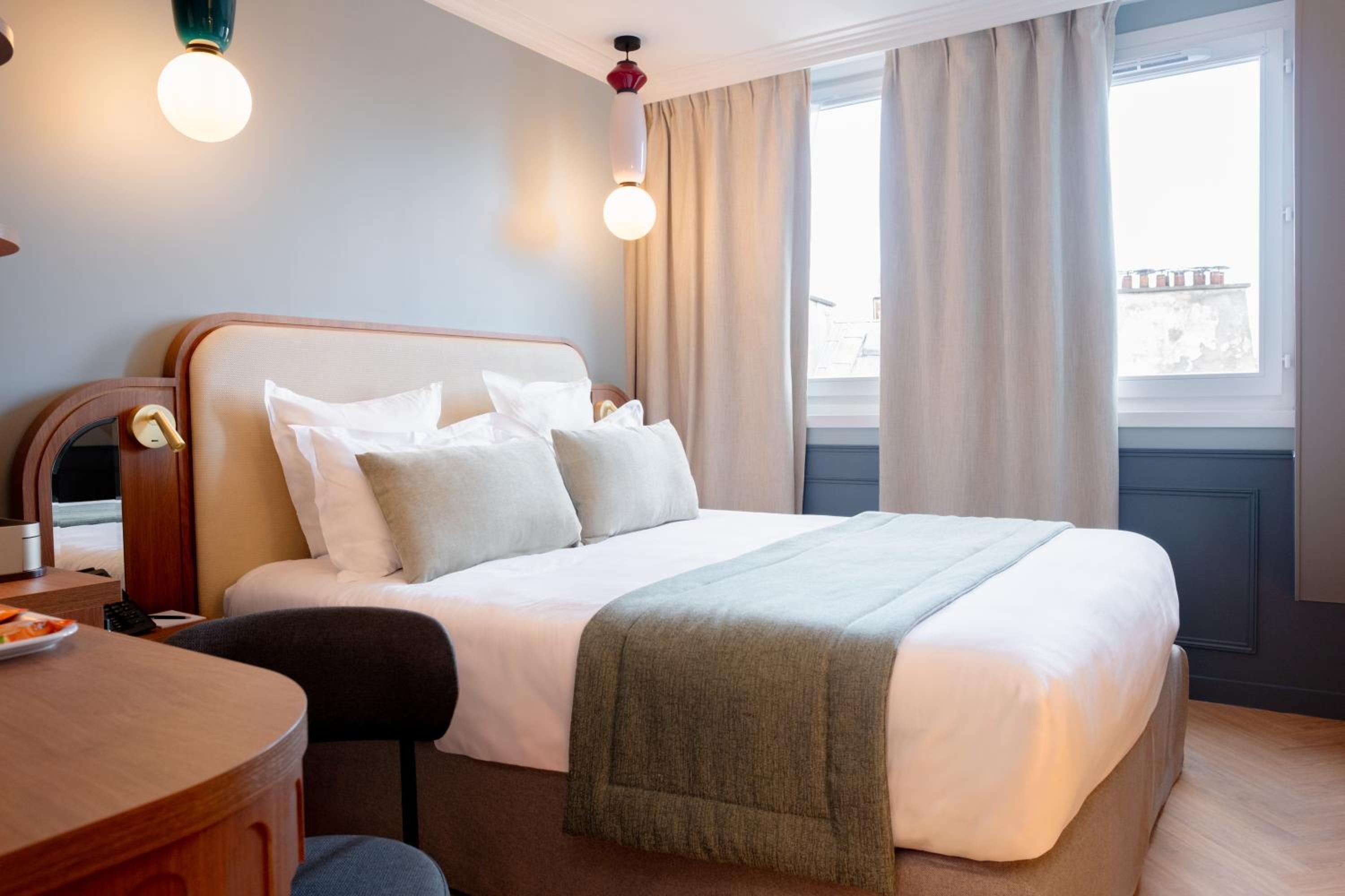 Adjoining, Family, Queen Bed، Grand Hotel Saint Michel 6/9