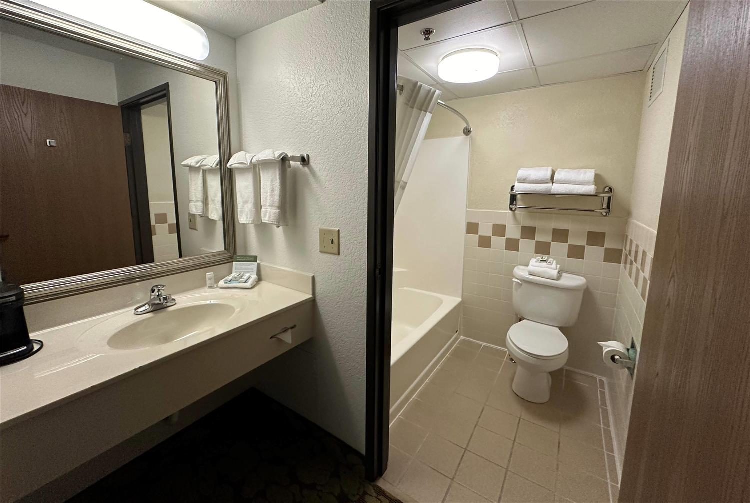 AmericInn by Wyndham Appleton North/Little Chute 34/37