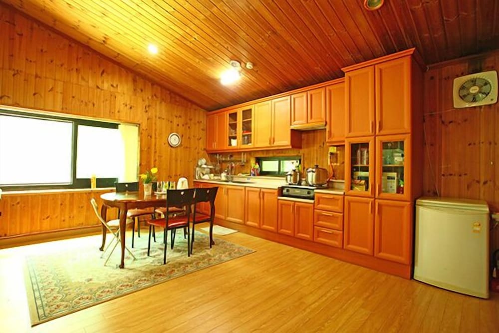 Pocheon Bluesky Pension 35/50