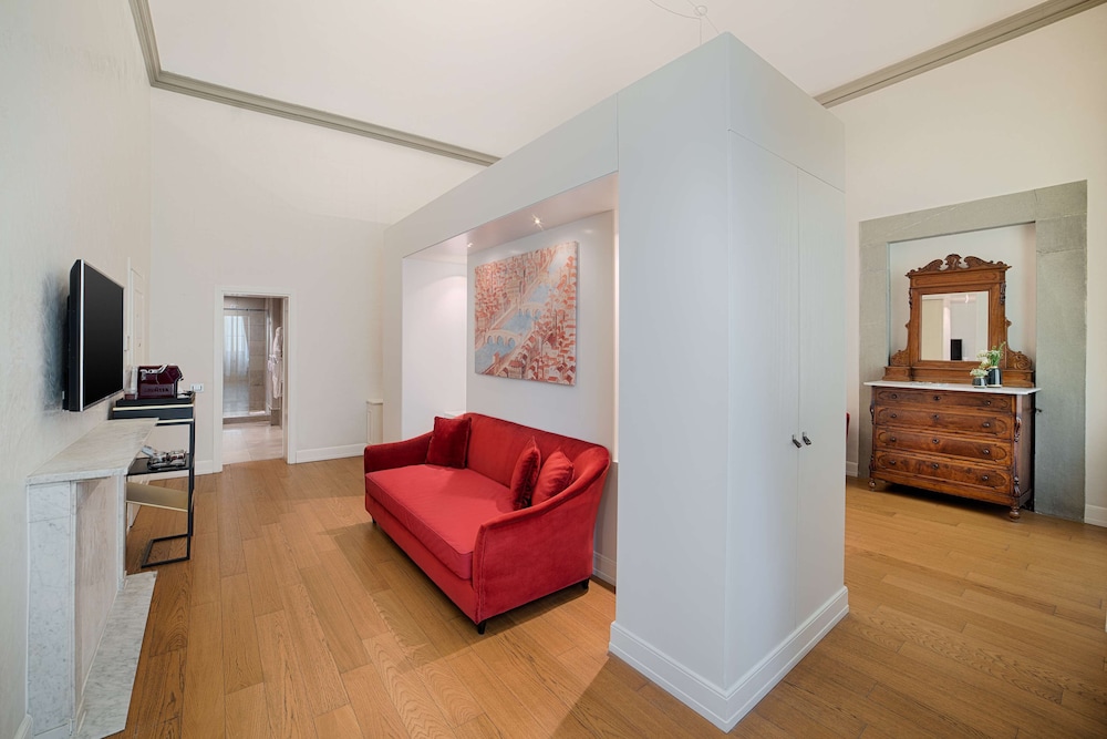 NH Collection Firenze Porta Rossa 30/48