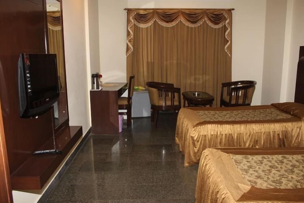 Vaibhav Hotel 31/46