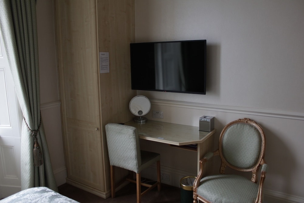 Highfield Guest House 30/50
