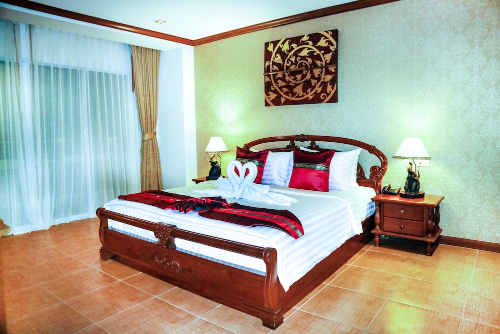 Aiyaree Place Hotel 15/75