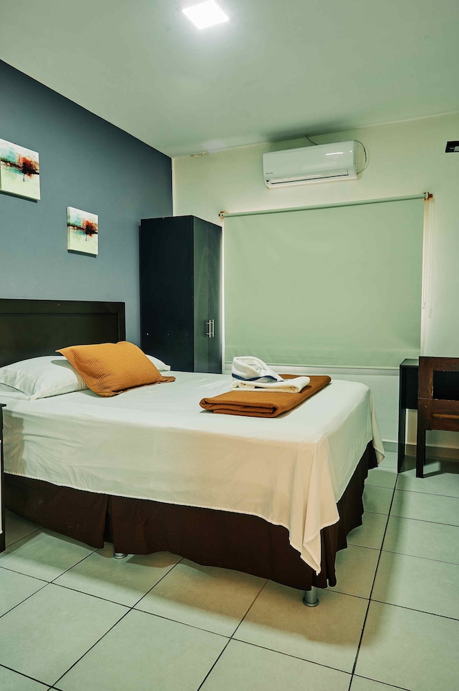Hotel Tazumal House 22/82