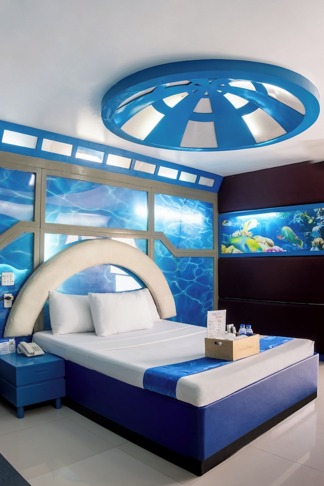Hotel Dream World 46/72