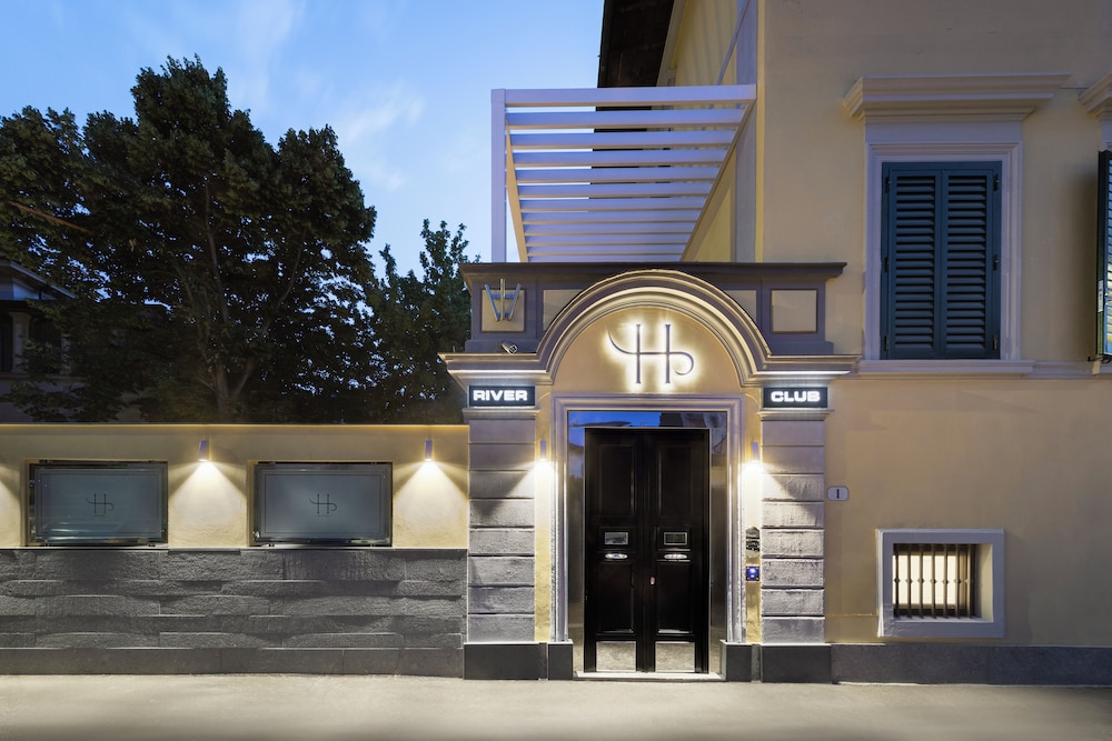 LHP River Club in FLORENCE