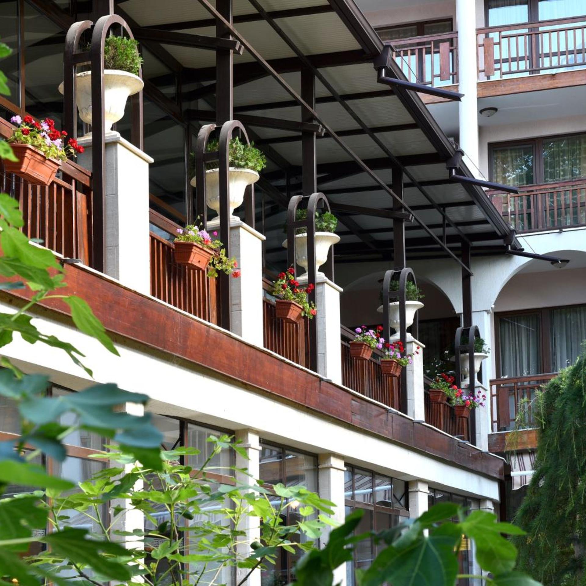 Estreya Residence 8/58