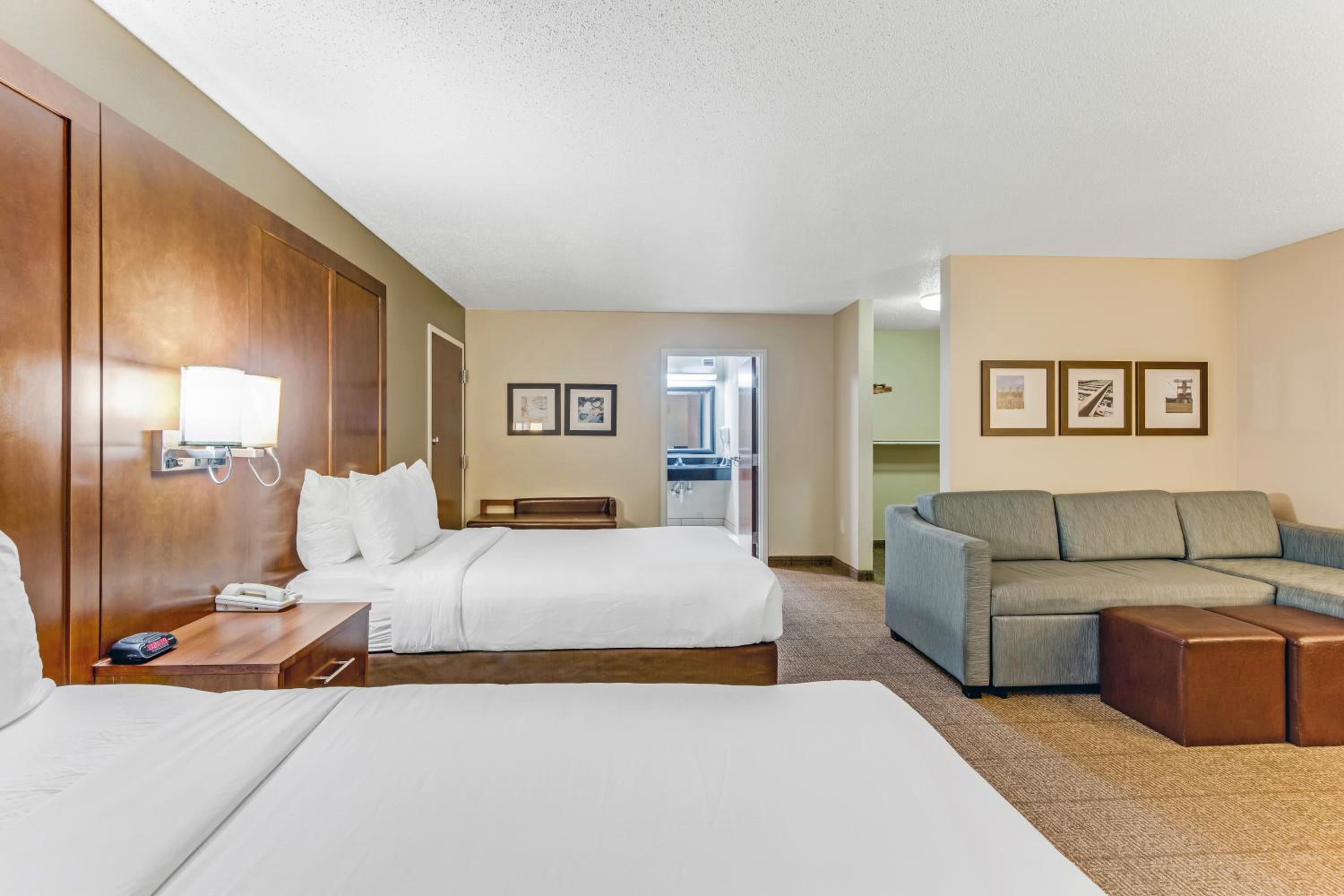 Room, 2 Double Beds, Accessible, Comfort Suites Huntsville MidCity District at Research Park 4/10