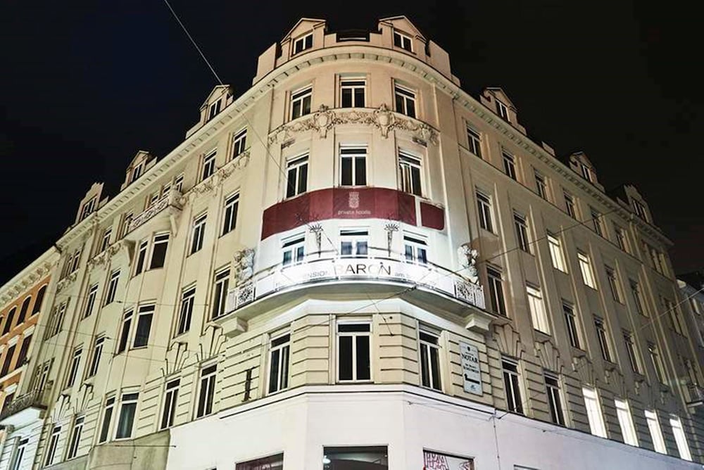 PENSION BARON AM SCHOTTENTOR HOTEL 6/50