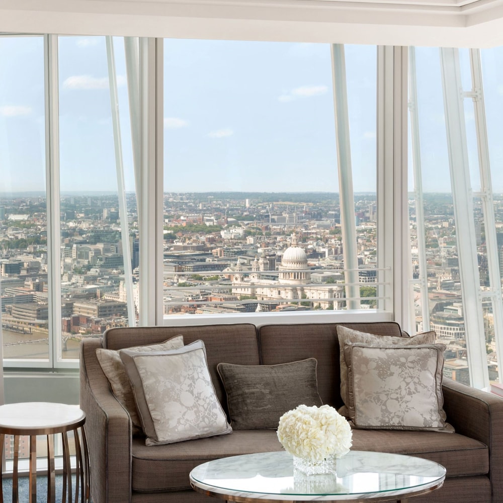 Shangri-La The Shard London 50/69