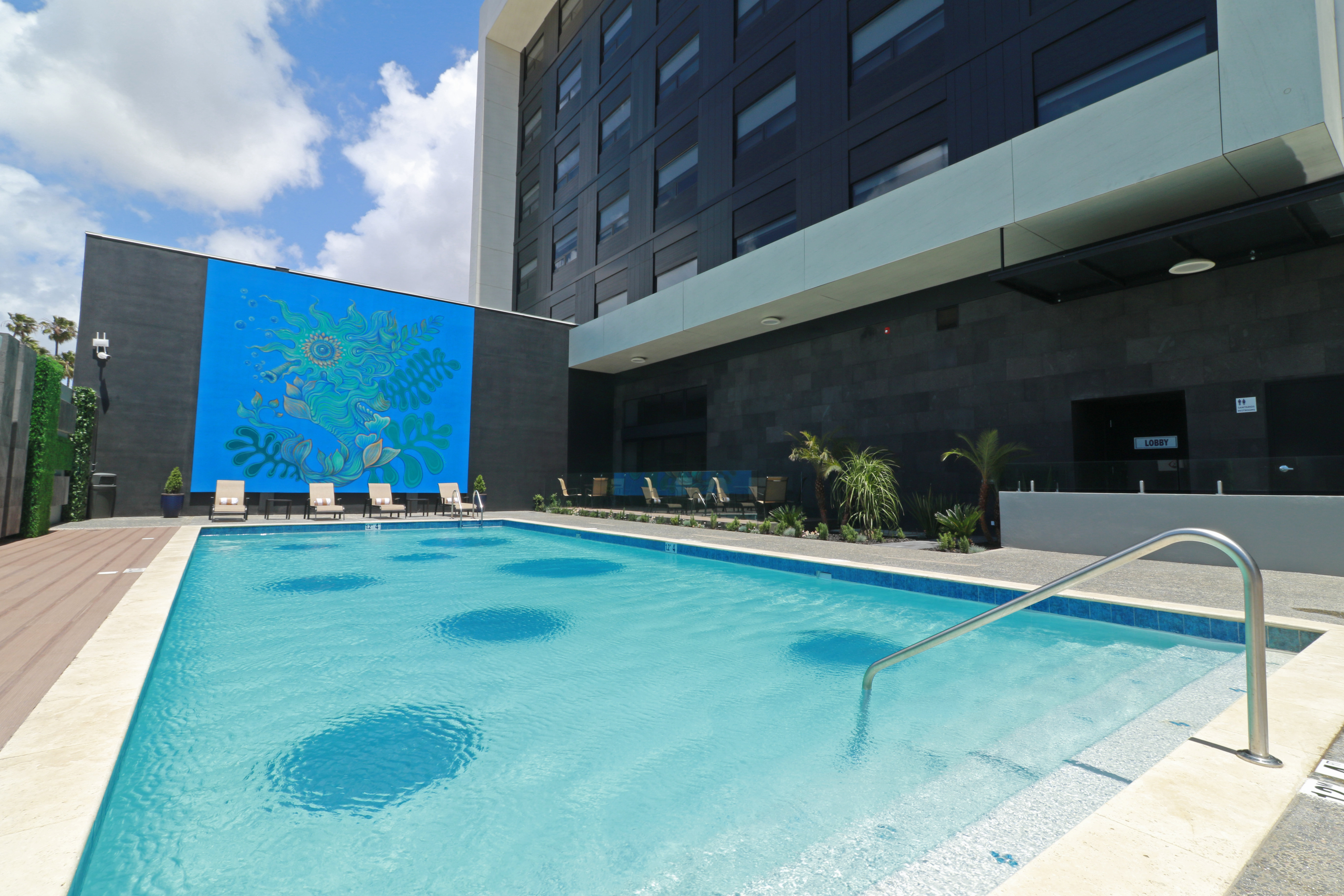Holiday Inn Express And Suites Ensenada Centro 17/36