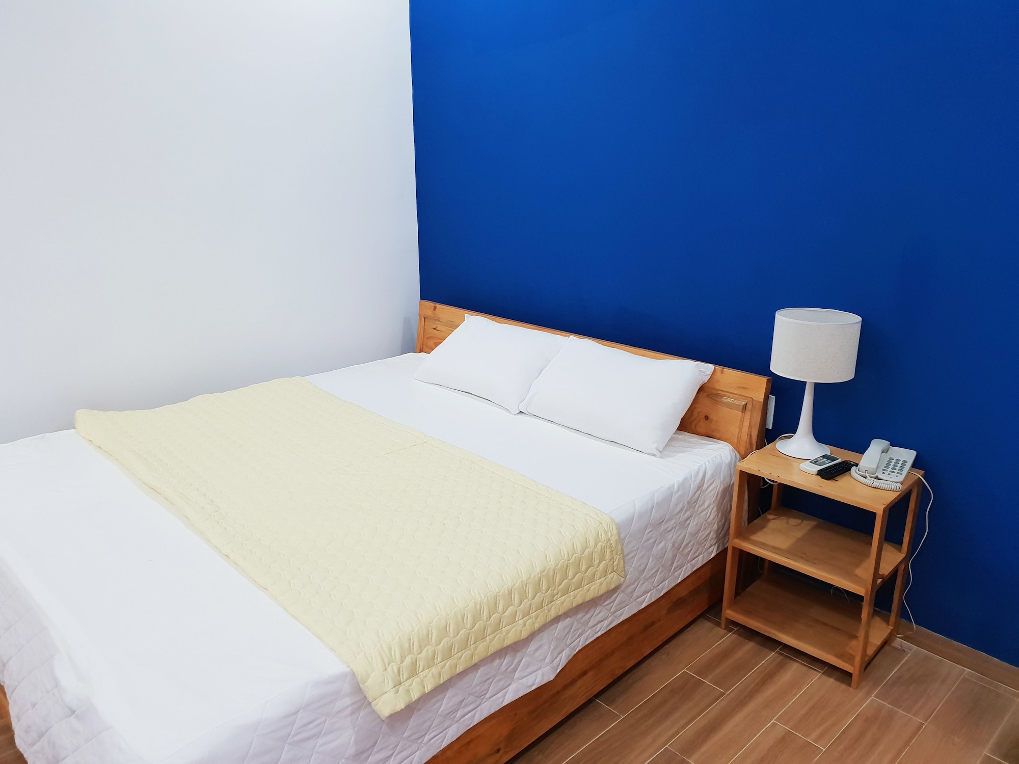 SUPERIOR, DOUBLE BED