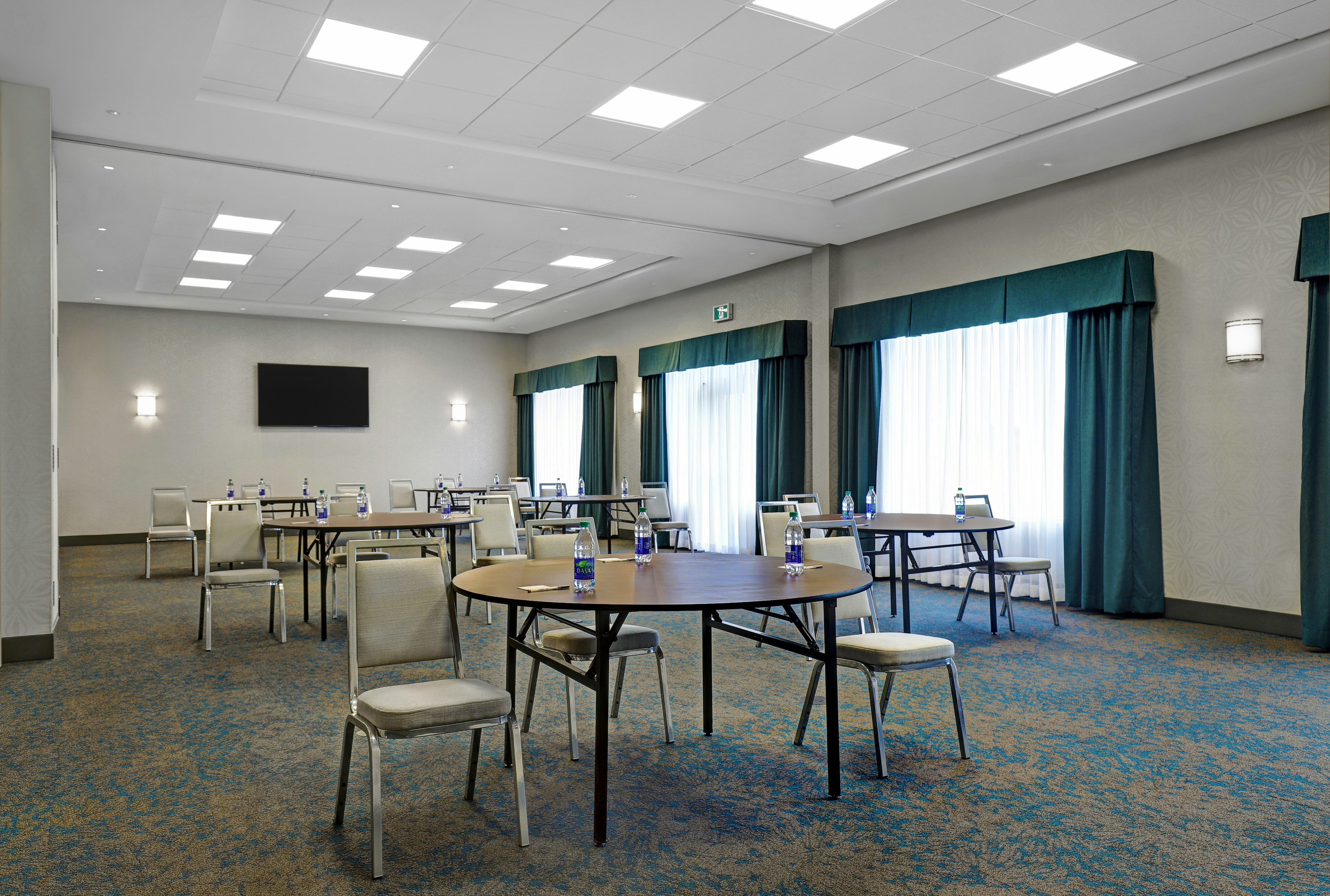 Hampton Inn and Suites Belleville 15/18