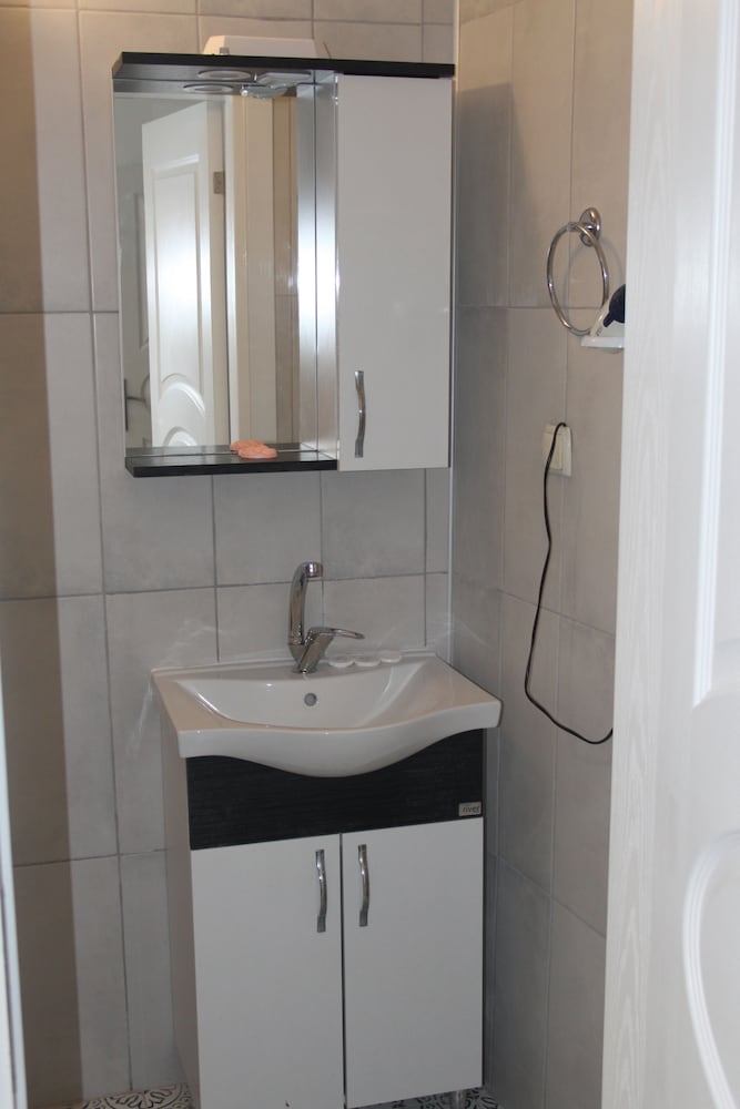 Foca Kumsal Hotel 49/50