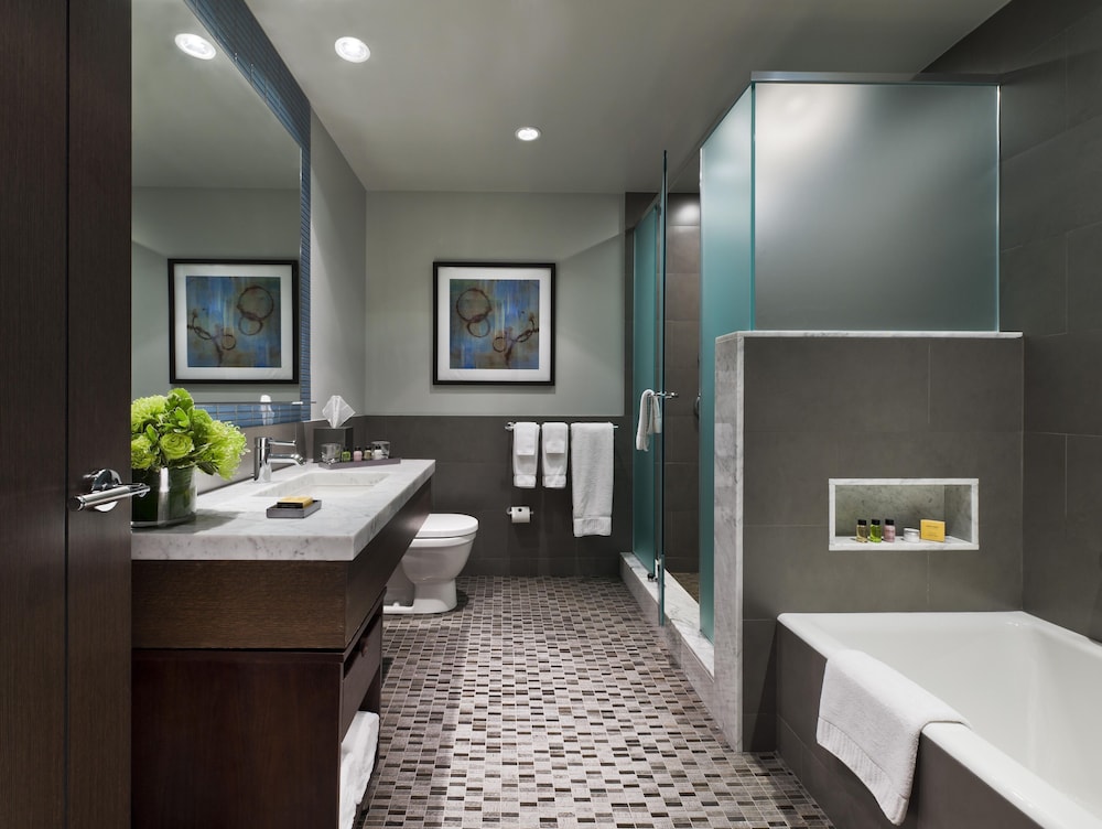 The Pearl New York 17/17