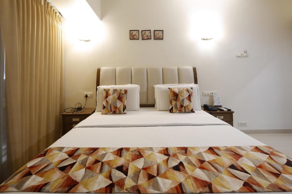 HOTEL ACCOLADE 22/28